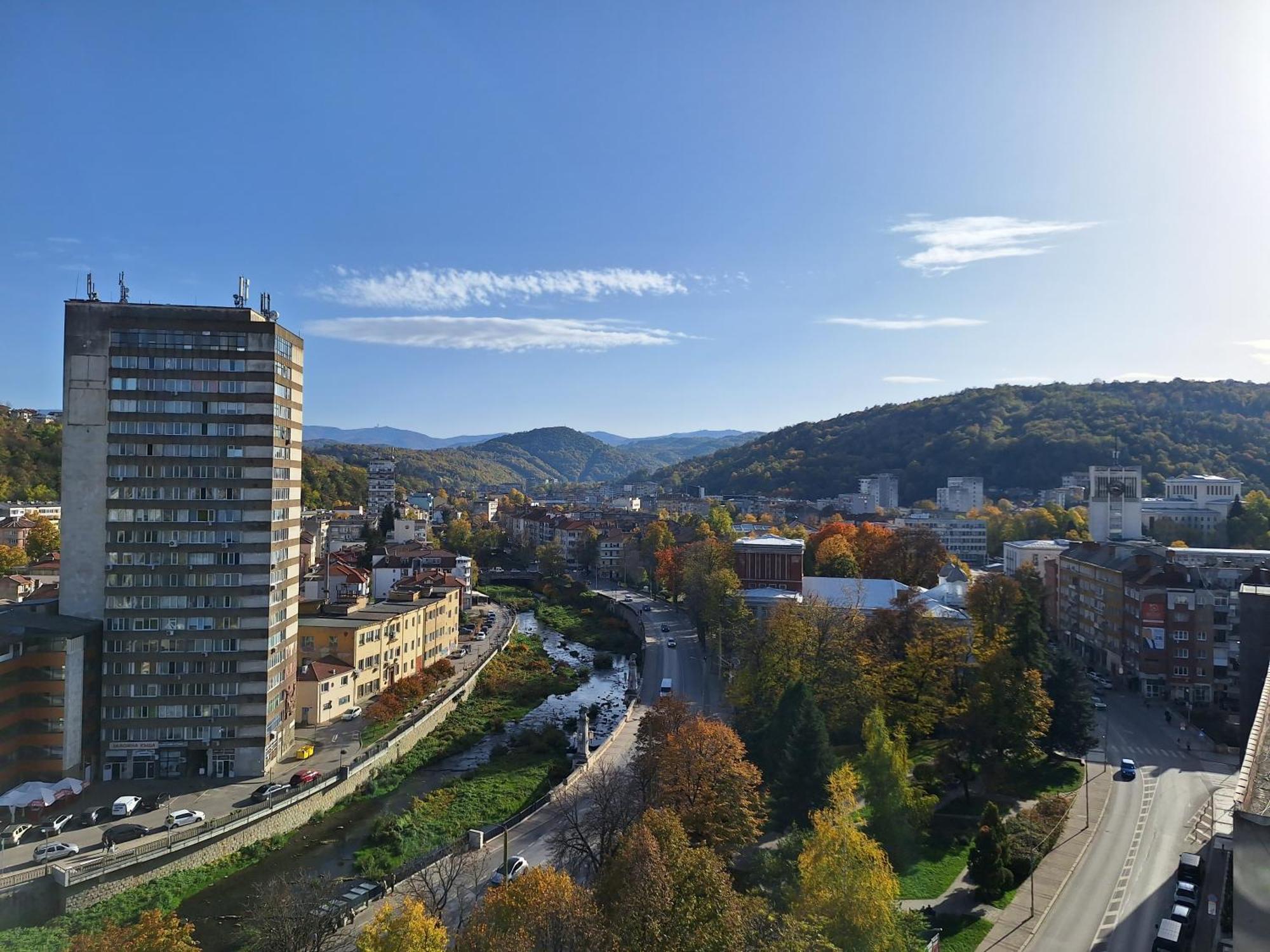 Студио Даневски-Balkan Tower Gabrovo Exterior foto
